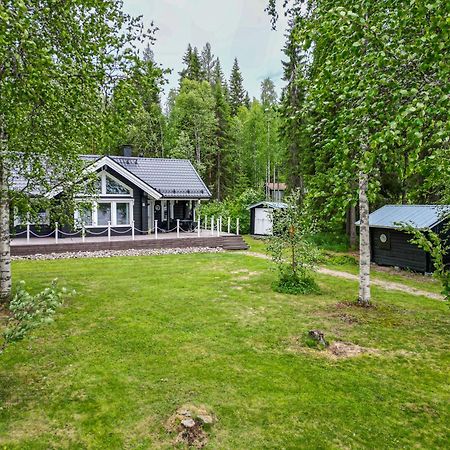 Laehderinne - 2 Bedroom Log Cabin, Private Beach, Wifi & Sauna Puolanka Екстериор снимка