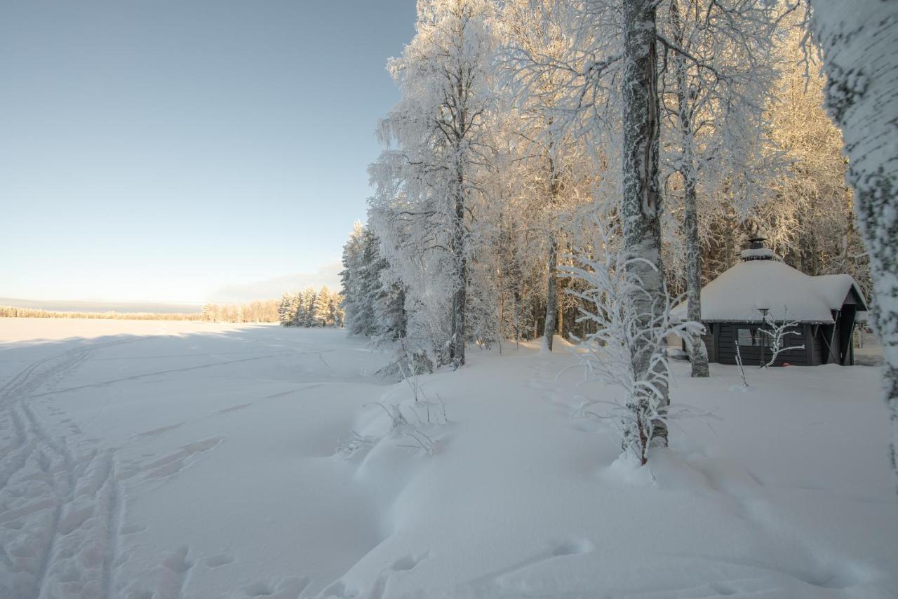 Laehderinne - 2 Bedroom Log Cabin, Private Beach, Wifi & Sauna Puolanka Екстериор снимка