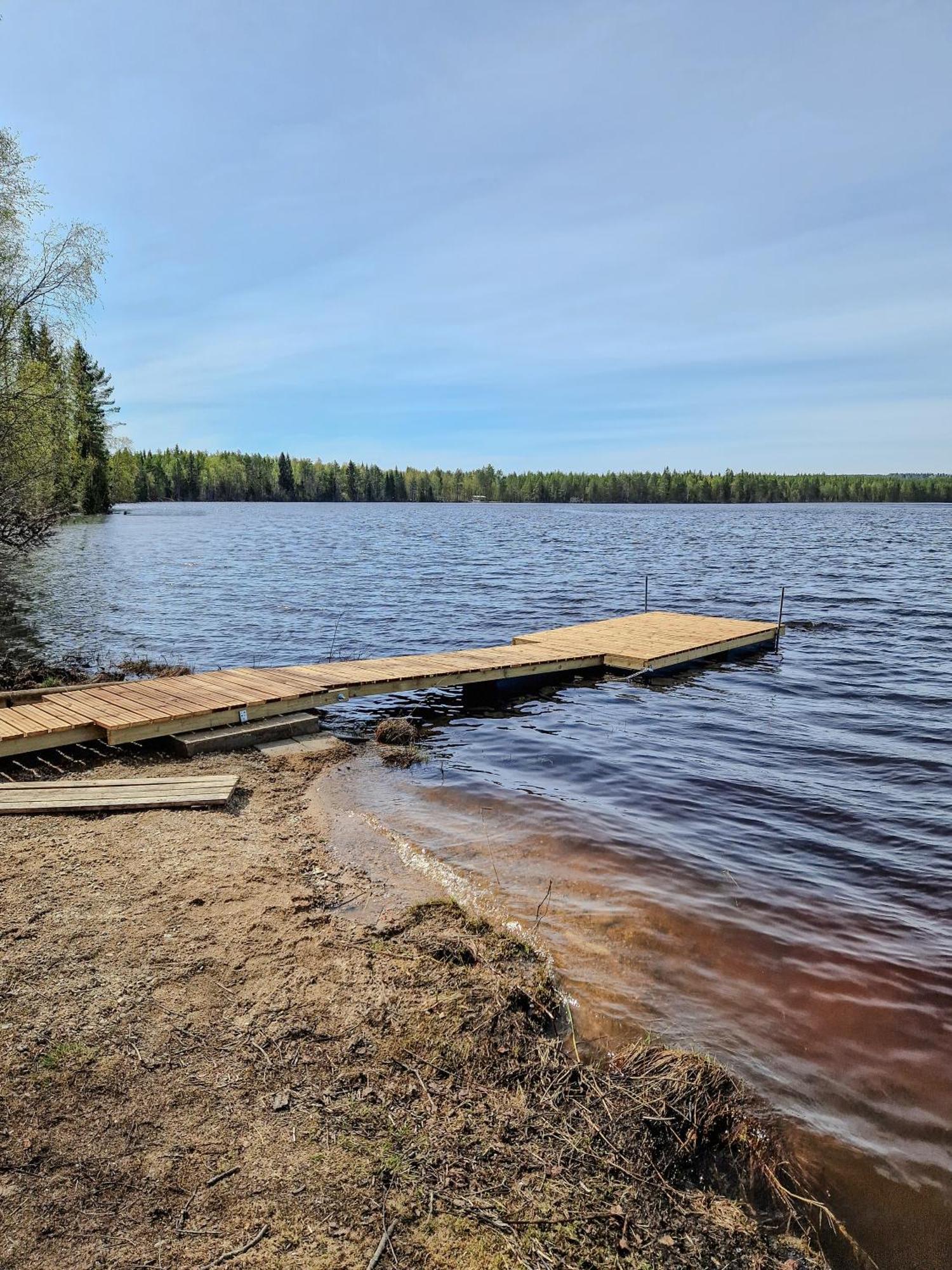 Laehderinne - 2 Bedroom Log Cabin, Private Beach, Wifi & Sauna Puolanka Екстериор снимка